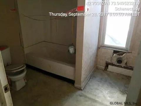 1328 Hodgson St, Schenectady, NY 12303 photo 7