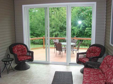 15 Milltowne Dr, Waterford, NY 12188 photo 7