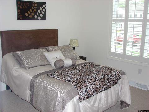 15 Milltowne Dr, Waterford, NY 12188 photo 22