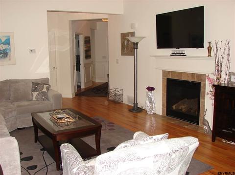 15 Milltowne Dr, Waterford, NY 12188 photo 14