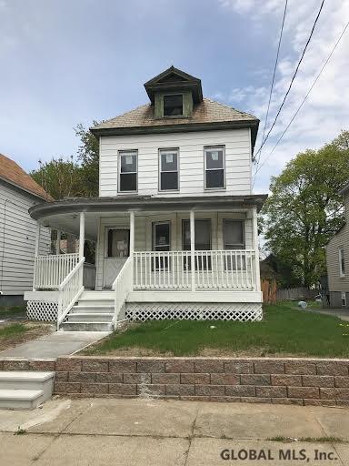 951 Emmet St, Schenectady, NY 12307 photo 1