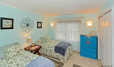 21 Mann Blvd, Clifton Park, NY 12065 photo 16