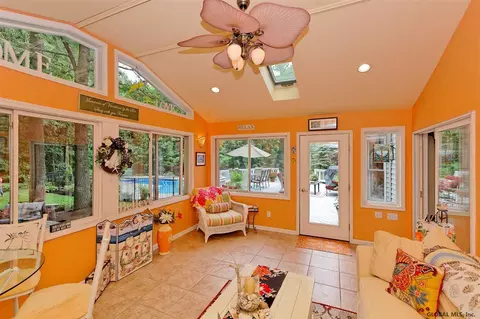 21 Mann Blvd, Clifton Park, NY 12065 photo 12