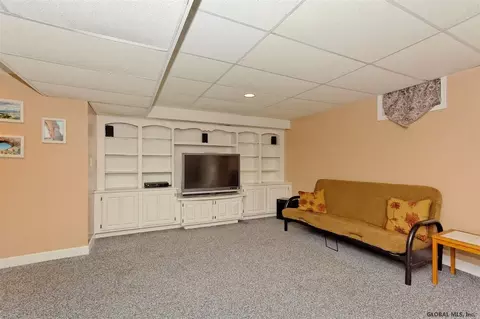 21 Mann Blvd, Clifton Park, NY 12065 photo 21