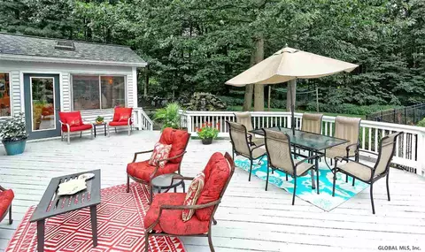 21 Mann Blvd, Clifton Park, NY 12065 photo 23