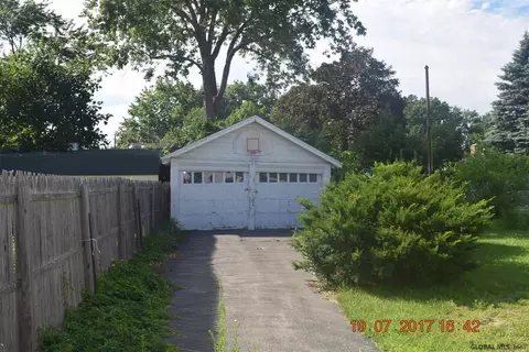 1129 Sumner Ave, Schenectady, NY 12309 photo 2