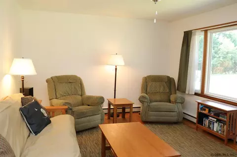 22 Hunter Rd, Delmar, NY 12054 photo 4