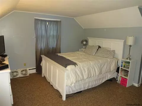 44 Greenleaf Dr, Delmar, NY 12054 photo 8