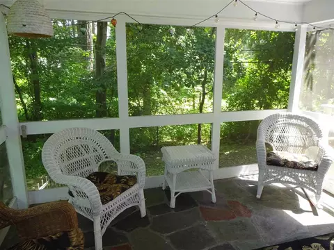 44 Greenleaf Dr, Delmar, NY 12054 photo 23