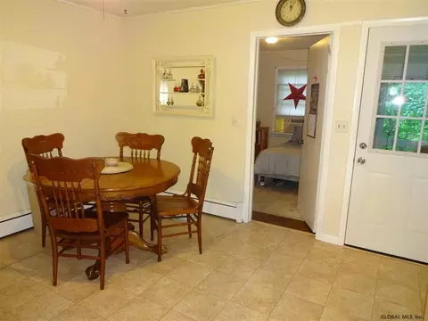44 Greenleaf Dr, Delmar, NY 12054 photo 16