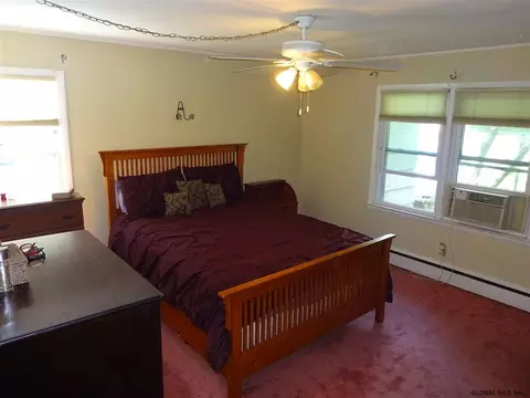 44 Greenleaf Dr, Delmar, NY 12054 photo 7