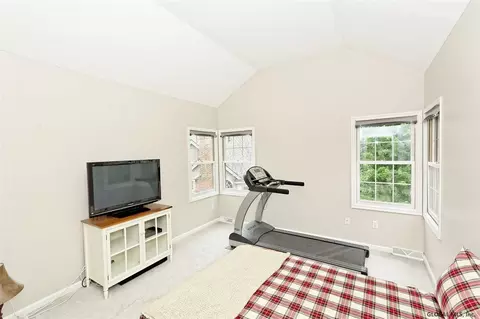 12 Devon Ct, Voorheesville, NY 12186 photo 20