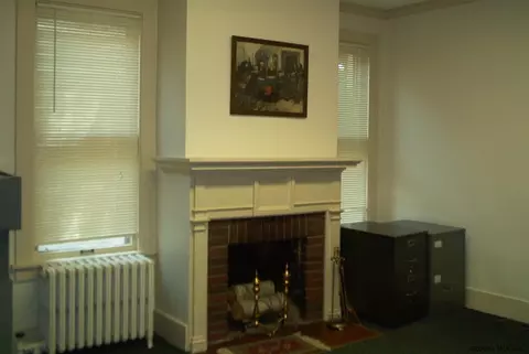 704 Union St, Schenectady, NY 12305 photo 2