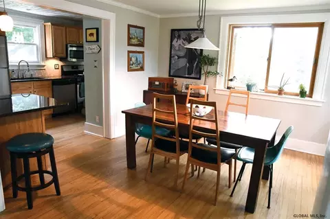 24 Steers Ave, Schenectady, NY 12304 photo 9