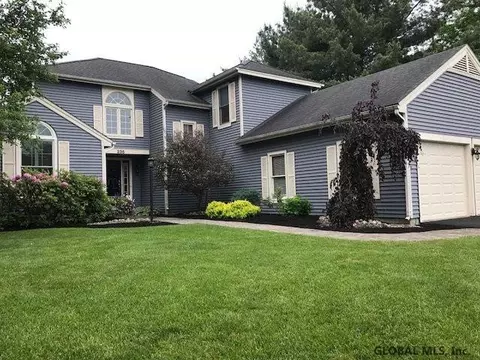 235 Walnut Ln, Slingerlands, NY 12159 photo 1