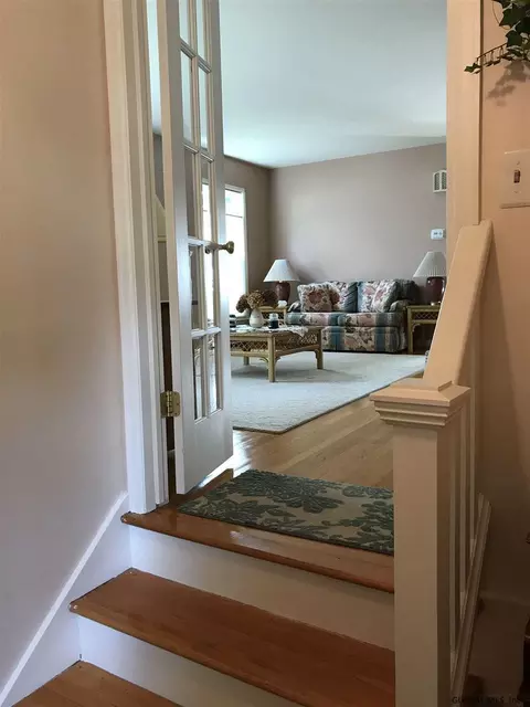 1271 Keyes Ave, Schenectady, NY 12309 photo 7