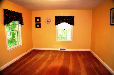 918 Morgan Ave, Schenectady, NY 12309 photo 9