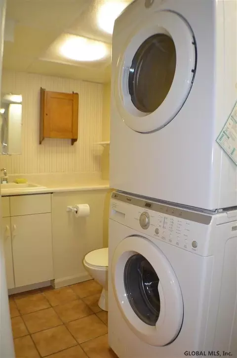918 Morgan Ave, Schenectady, NY 12309 photo 17