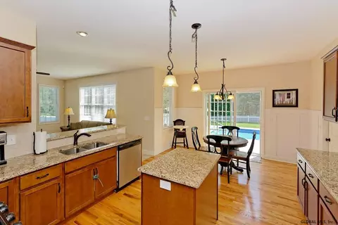 36 Chester Dr, Waterford, NY 12188 photo 11