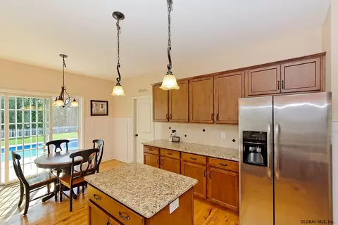 36 Chester Dr, Waterford, NY 12188 photo 12