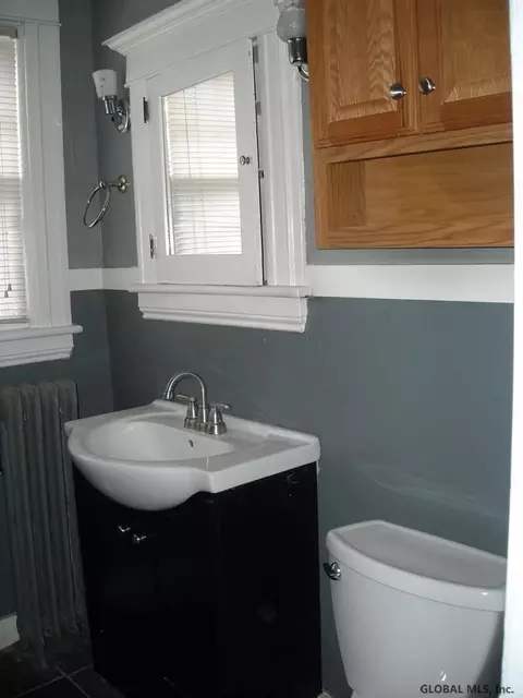 1036 Eastern Ave, Schenectady, NY 12308 photo 22