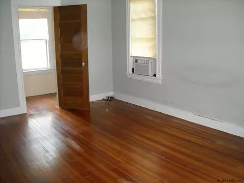 1036 Eastern Ave, Schenectady, NY 12308 photo 17