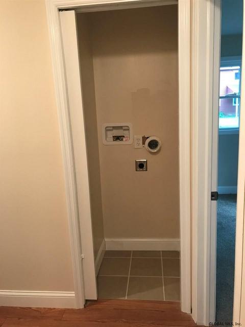 427 Chiswell Rd, Schenectady, NY 12304 photo 12