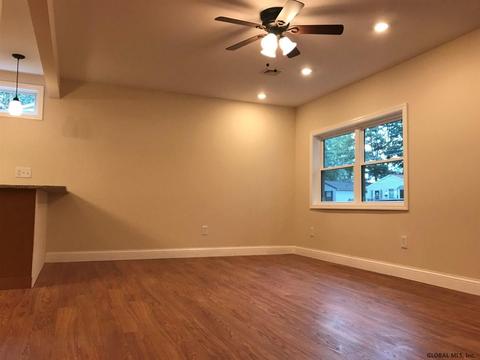 427 Chiswell Rd, Schenectady, NY 12304 photo 22