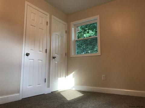 427 Chiswell Rd, Schenectady, NY 12304 photo 10