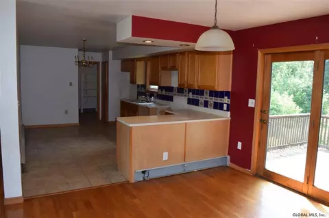 23 Yale Ave, Slingerlands, NY 12159 photo 7