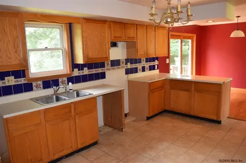23 Yale Ave, Slingerlands, NY 12159 photo 8