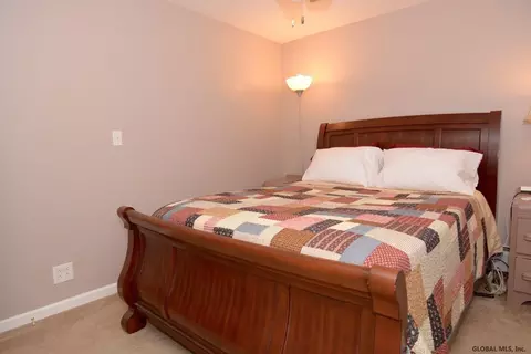 15 Marshall Ave, Schenectady, NY 12304 photo 13
