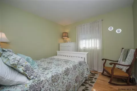 72 Mcguffey Ln, Delmar, NY 12054 photo 13