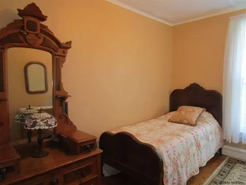 7 Front St, Schenectady, NY 12305 photo 18