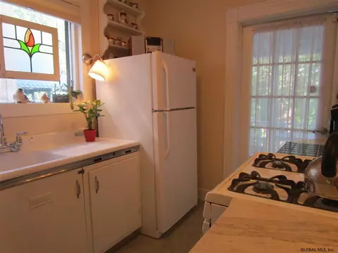 7 Front St, Schenectady, NY 12305 photo 9