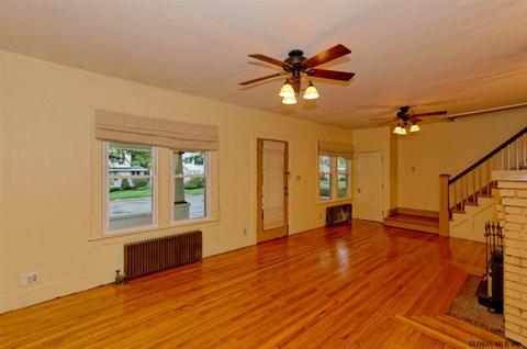 749 Decamp Ave, Schenectady, NY 12309 photo 6