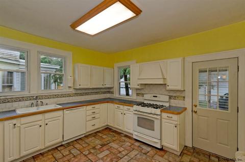 749 Decamp Ave, Schenectady, NY 12309 photo 10