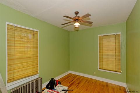 749 Decamp Ave, Schenectady, NY 12309 photo 15