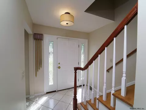 929 E Pine Hill Dr, Schenectady, NY 12303 photo 20