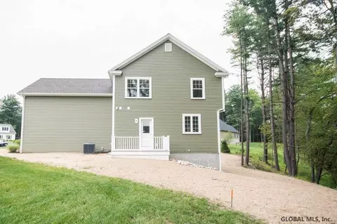 27 Leonard Pl, Delmar, NY 12054 photo 23