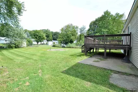 67 Jones Dr, Schenectady, NY 12309 photo 5