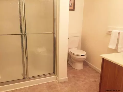 106 3rd St, Saratoga Springs, NY 12866 photo 10