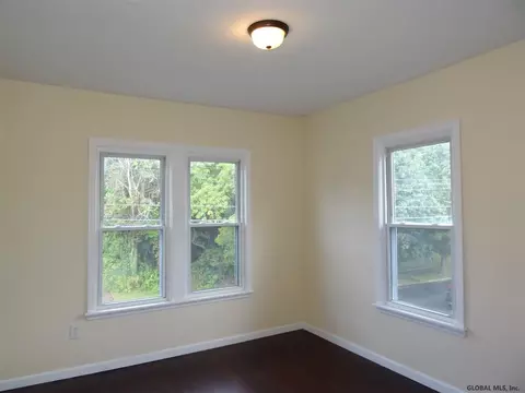 1052 Eastern Ave, Schenectady, NY 12308 photo 24