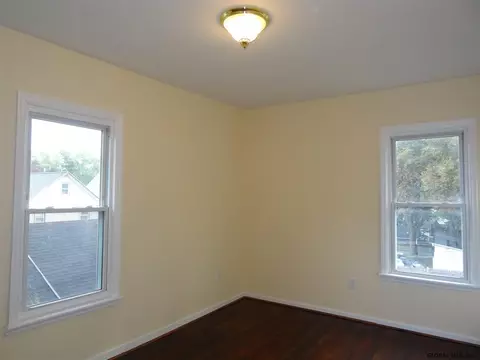1052 Eastern Ave, Schenectady, NY 12308 photo 20