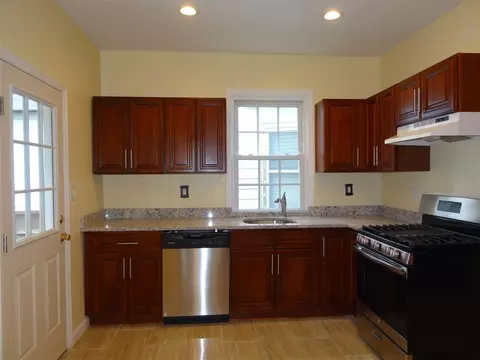 1052 Eastern Ave, Schenectady, NY 12308 photo 15