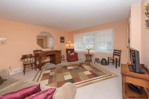 9 Kensington Ct #. 2, Delmar, NY 12054 photo 3