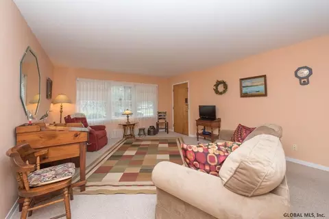9 Kensington Ct #. 2, Delmar, NY 12054 photo 4