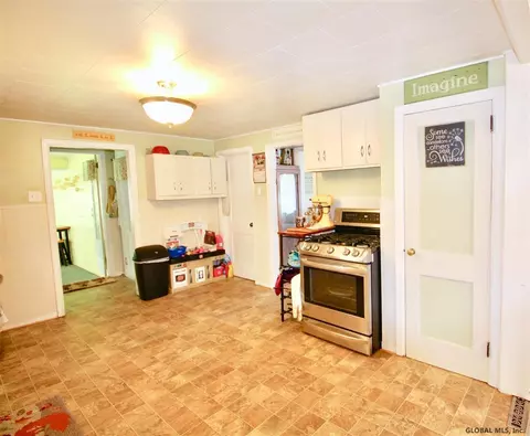 145 Union St, Cobleskill, NY 12043 photo 5