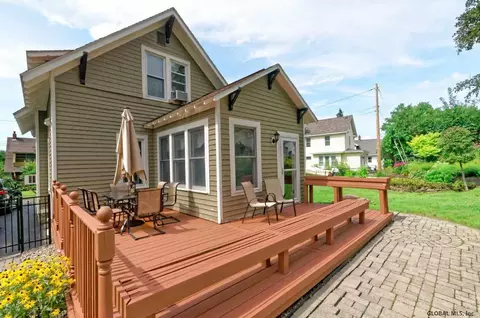 1048 Lexington Ave, Schenectady, NY 12309 photo 16