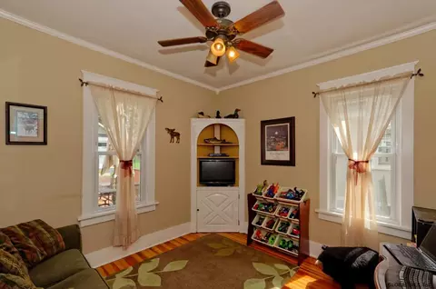 1048 Lexington Ave, Schenectady, NY 12309 photo 11